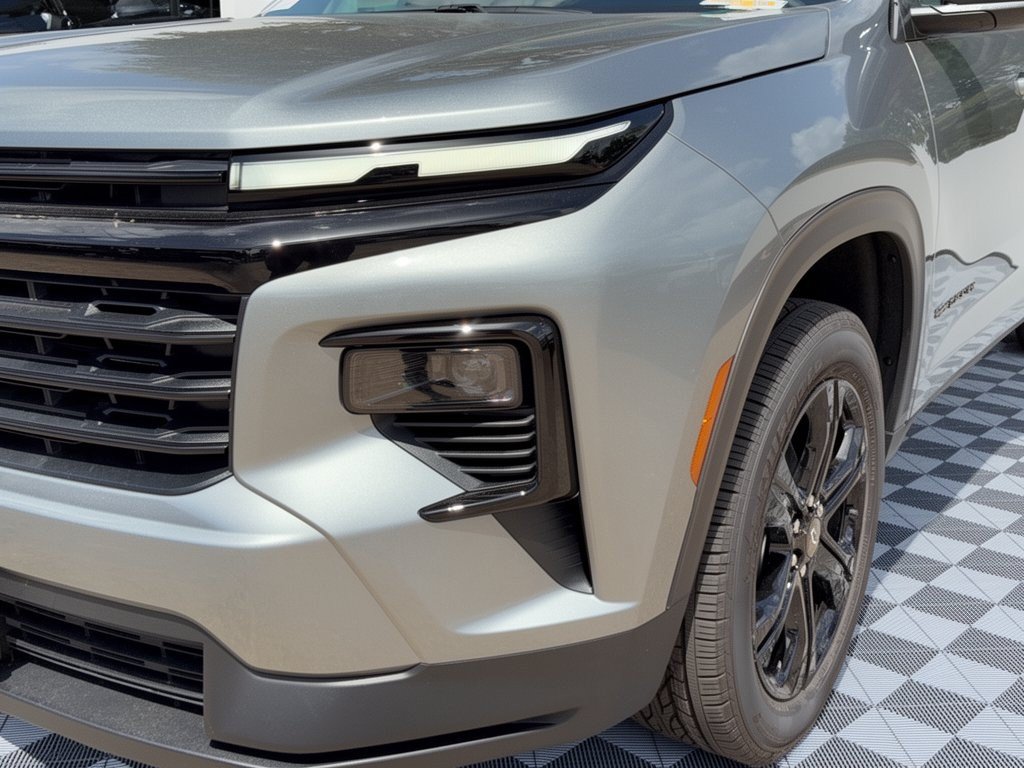 2027 Chevrolet Traverse LT - Photo 12