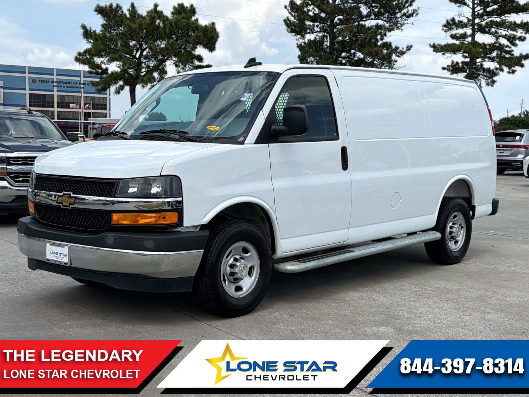2025 Chevrolet Express 2500 Work Van HD's photo