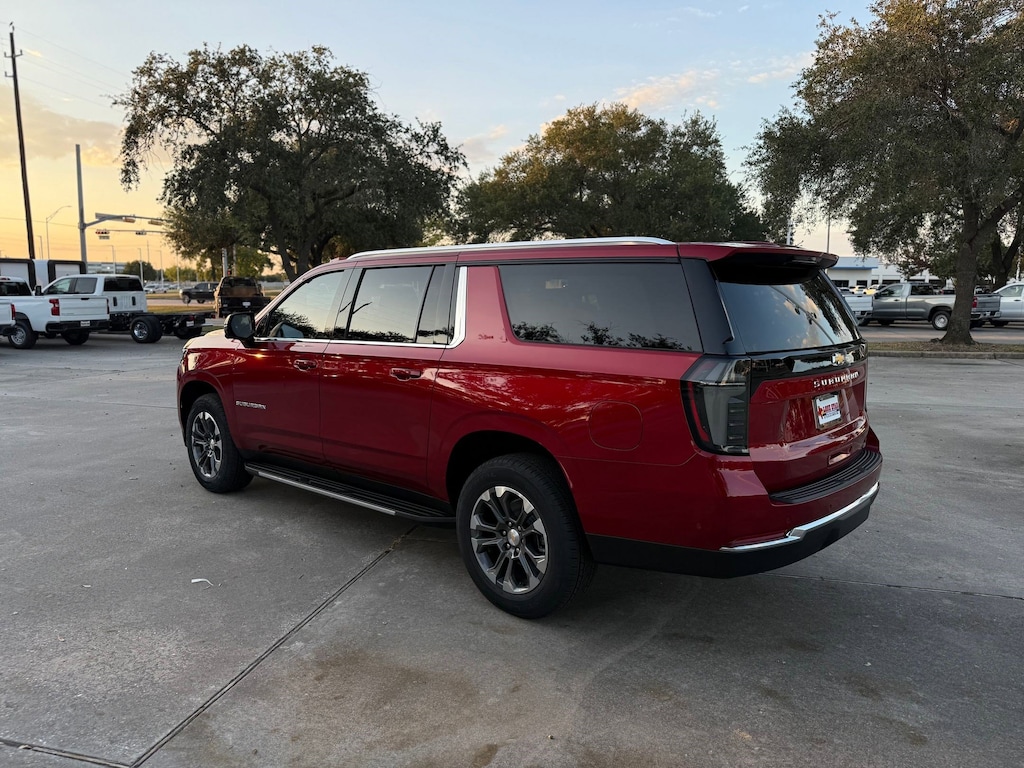 New 2026 Chevrolet Suburban LT SUV