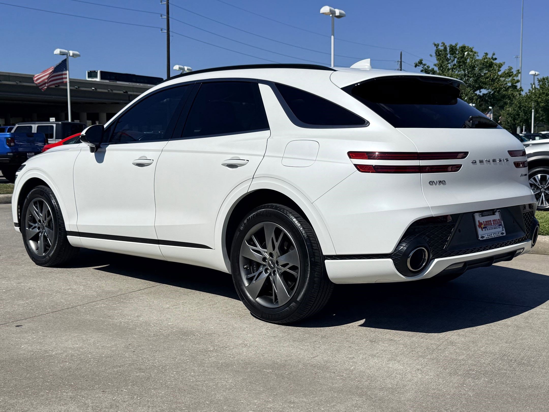 2023 Genesis GV70 3.5T Sport photo 2