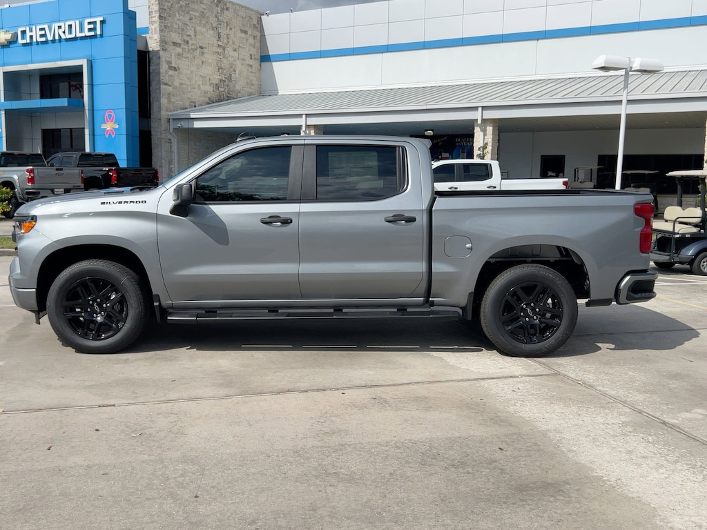 New 2026 Chevrolet Silverado 1500 Custom Truck