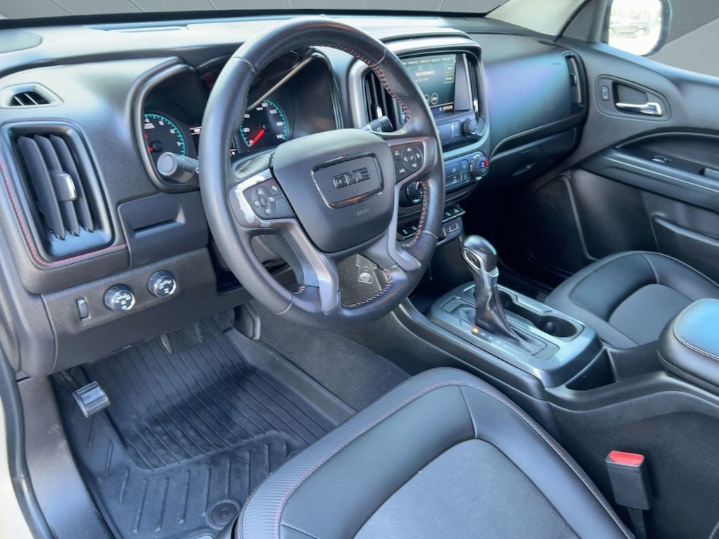 Used 2022 GMC Canyon AT4 - Cloth Truck