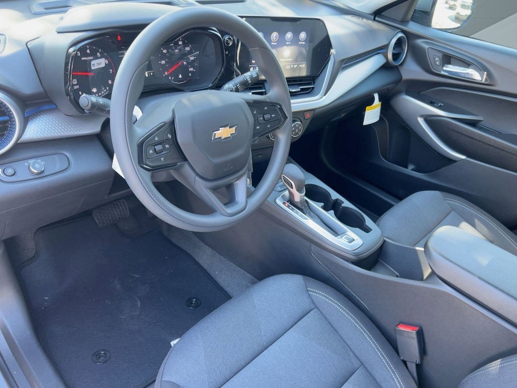 New 2026 Chevrolet Trax LS SUV