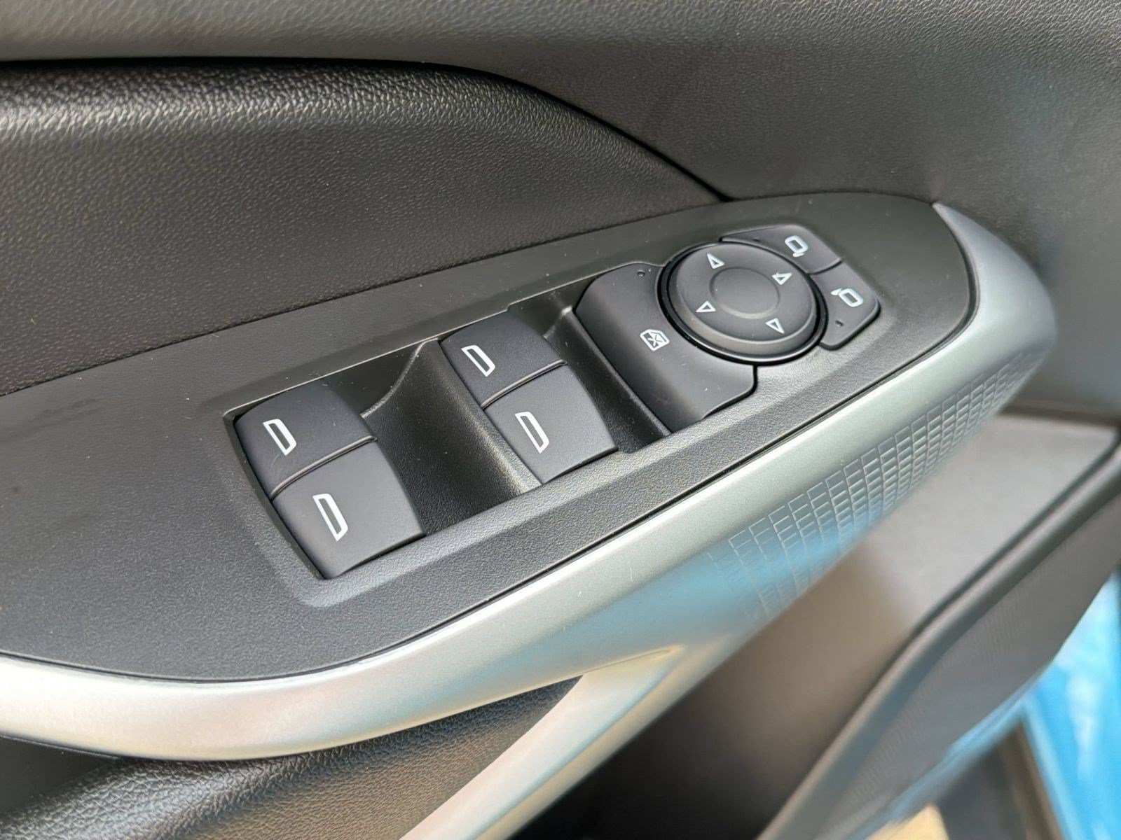 2026 Chevrolet Trax LS - Photo 25