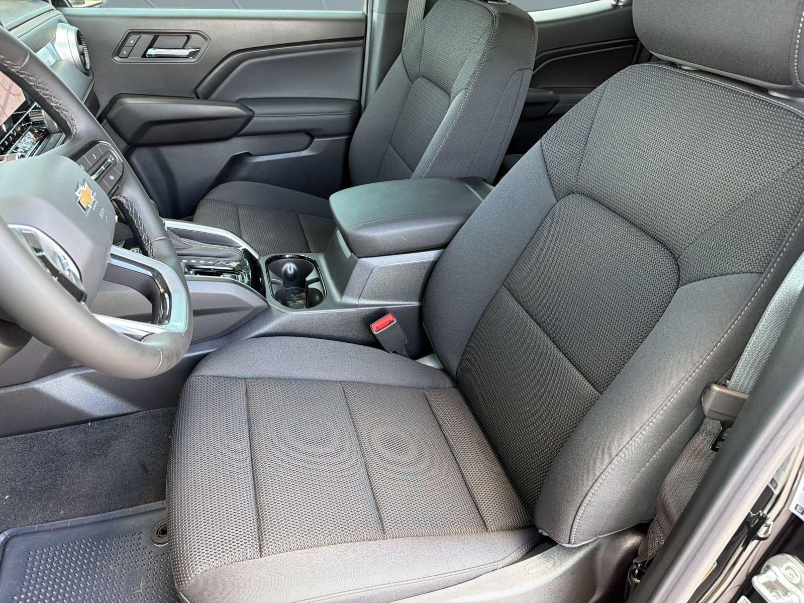 2026 Chevrolet Colorado LT - Photo 5