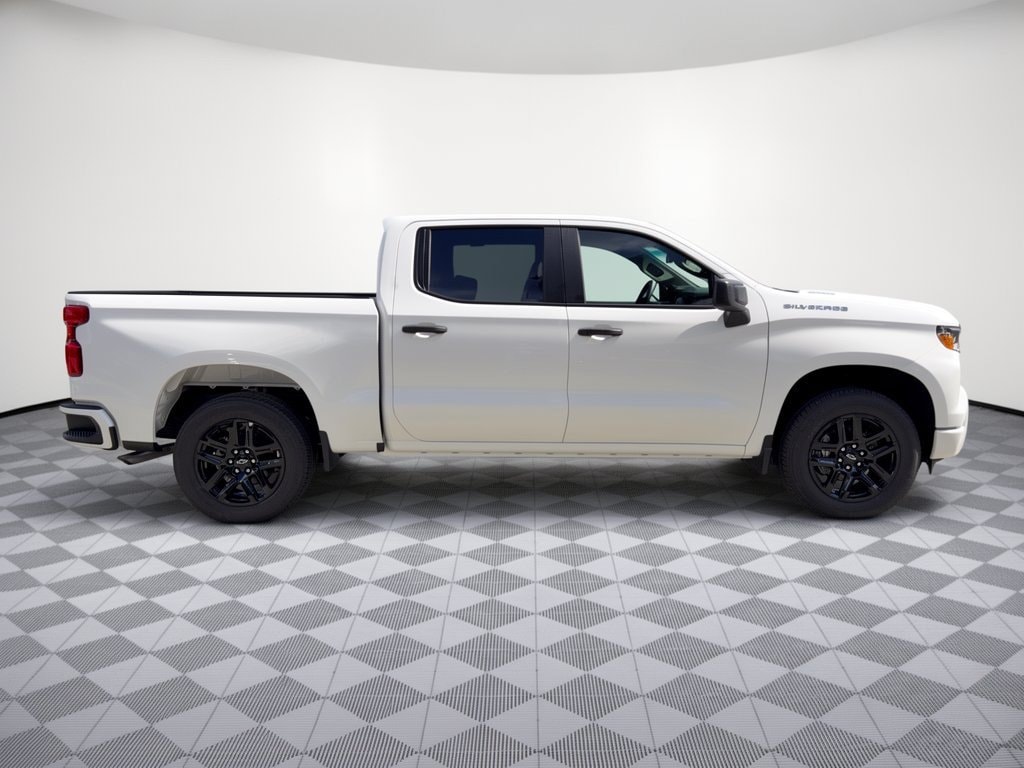 2026 Chevrolet Silverado 1500 Custom - Photo 8