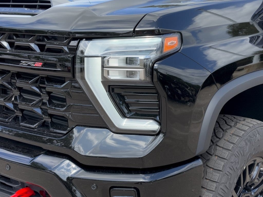 2026 Chevrolet Silverado 2500 HD ZR2 - Photo 12