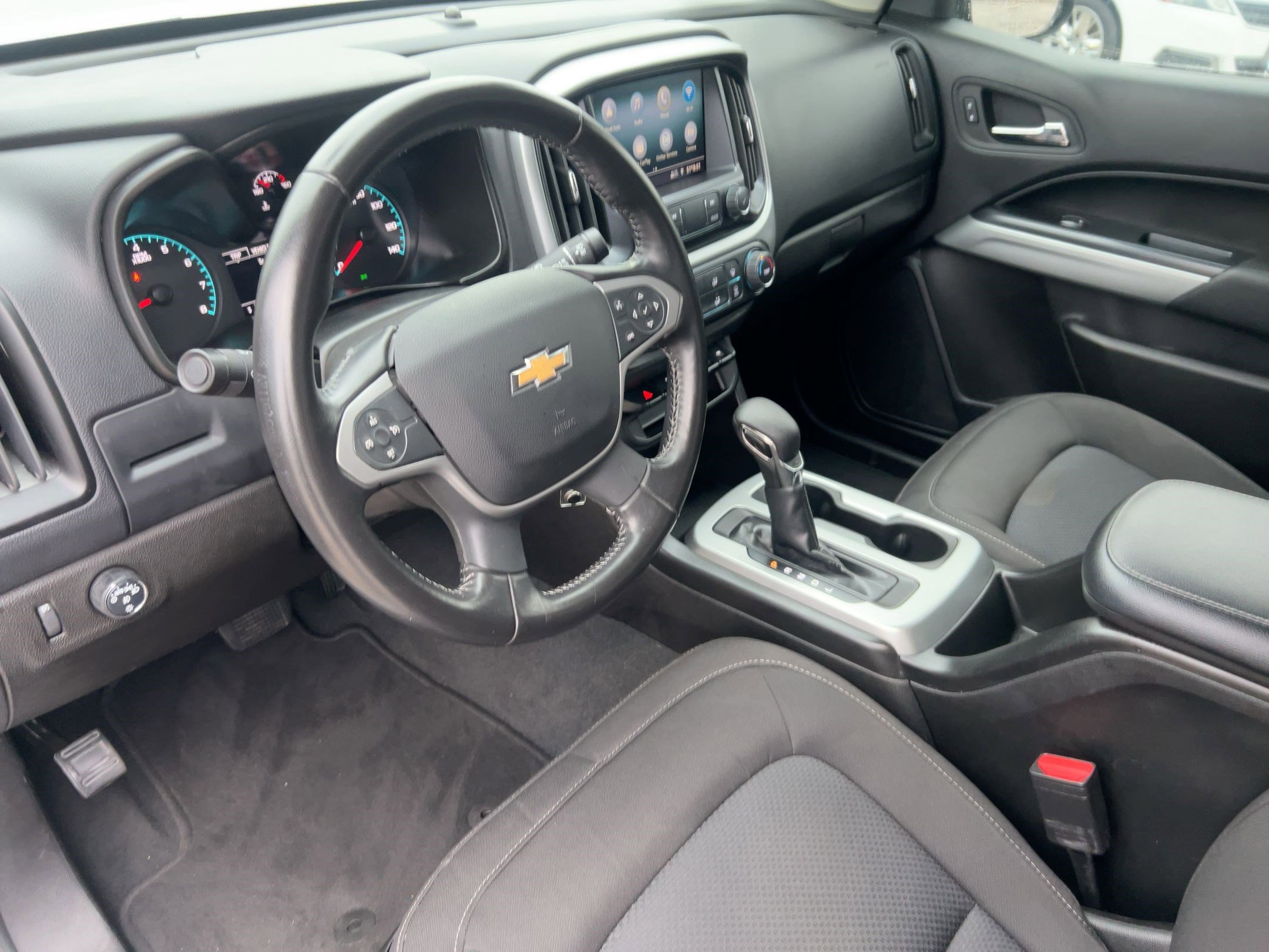 2022 Chevrolet Colorado LT photo 4