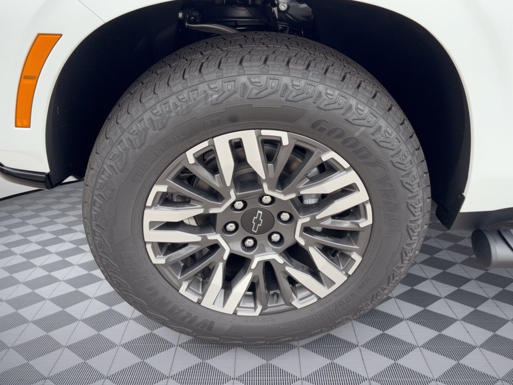 2026 Chevrolet Tahoe Z71 - Photo 13
