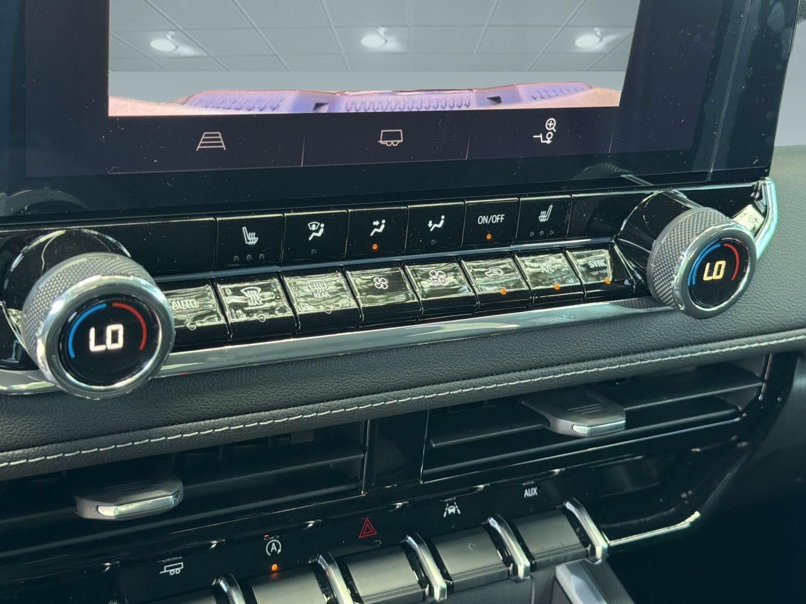 2026 Chevrolet Colorado LT - Photo 18