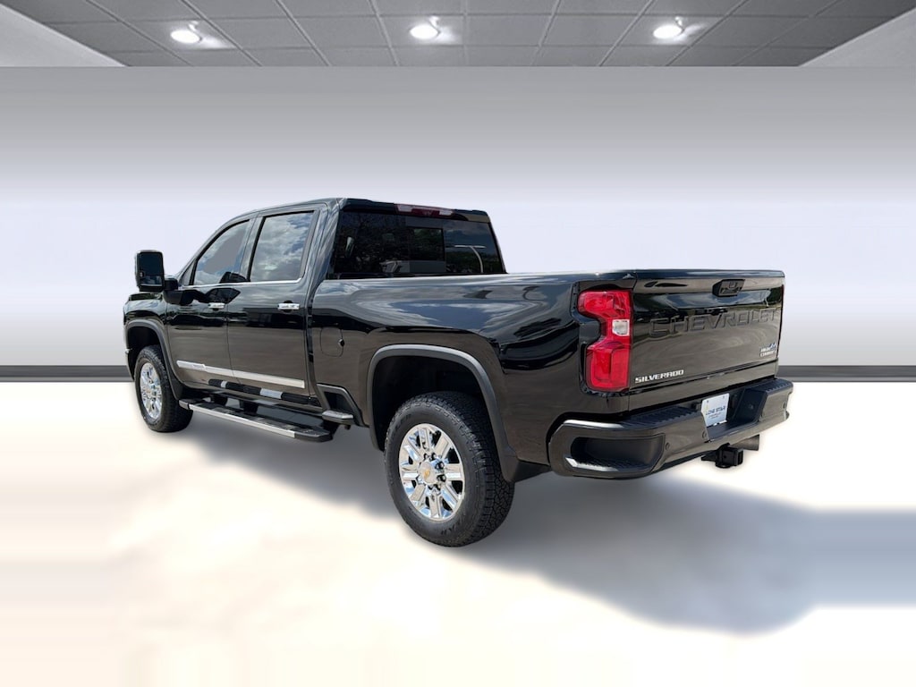 Used 2024 Chevrolet Silverado 2500 HD High Country Truck