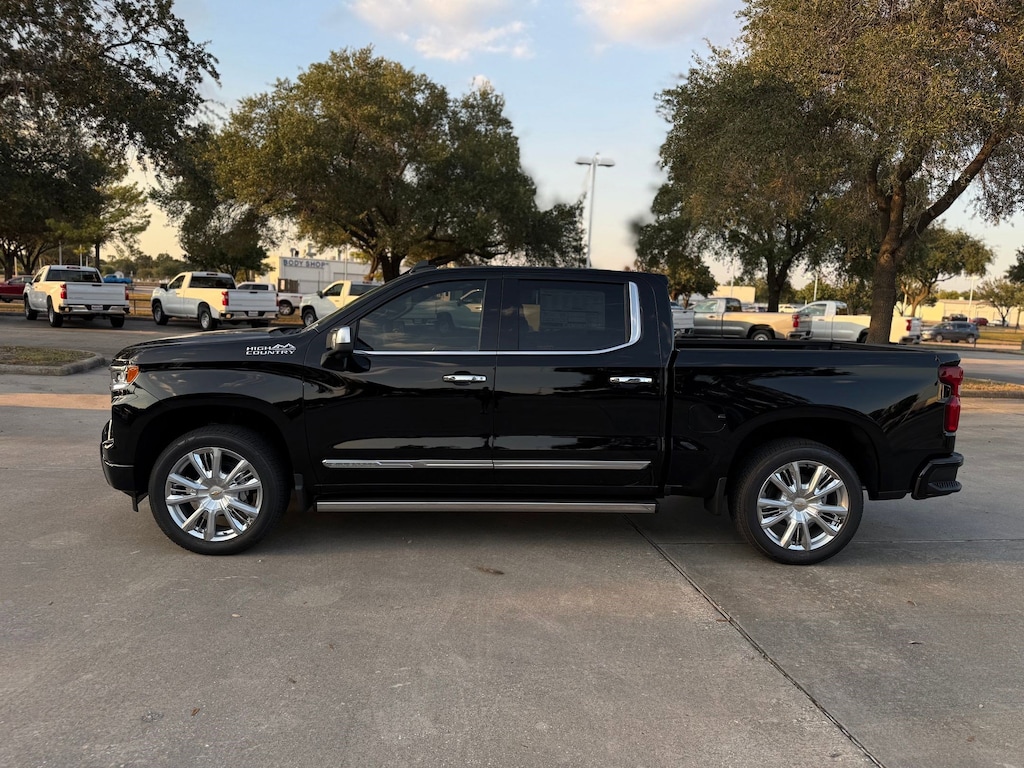 New 2026 Chevrolet Silverado 1500 High Country Truck
