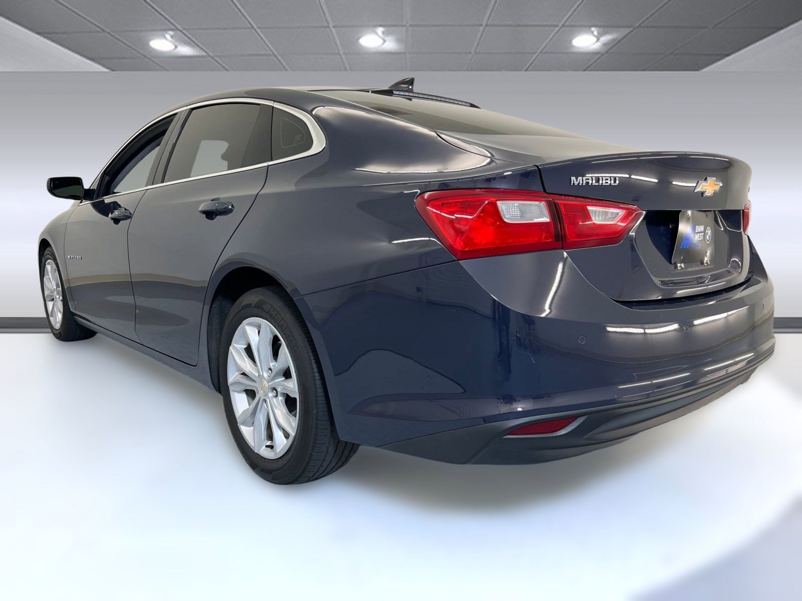 2025 Chevrolet Malibu 1LT photo 3