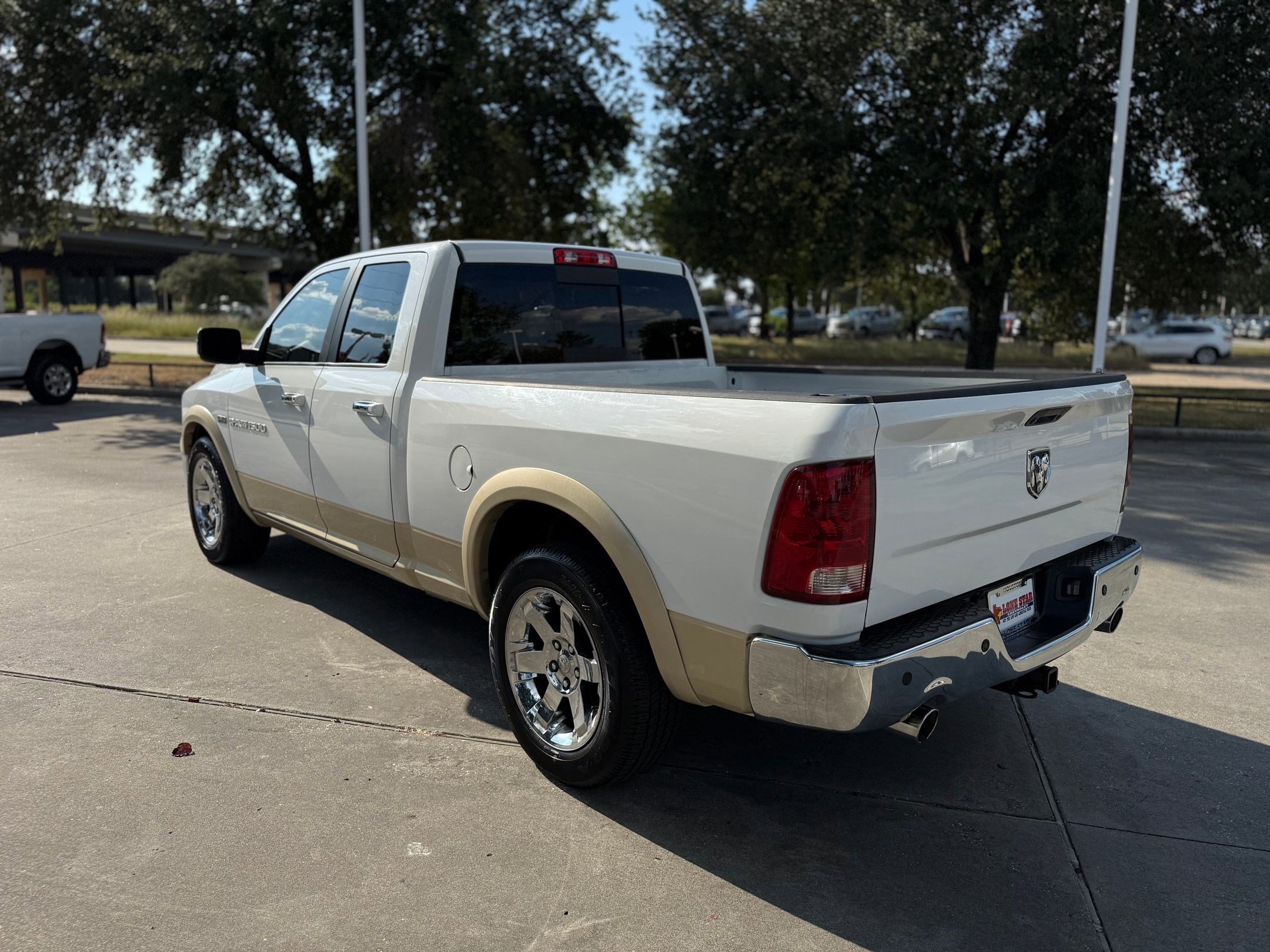 2011 Ram 1500 Laramie photo 3