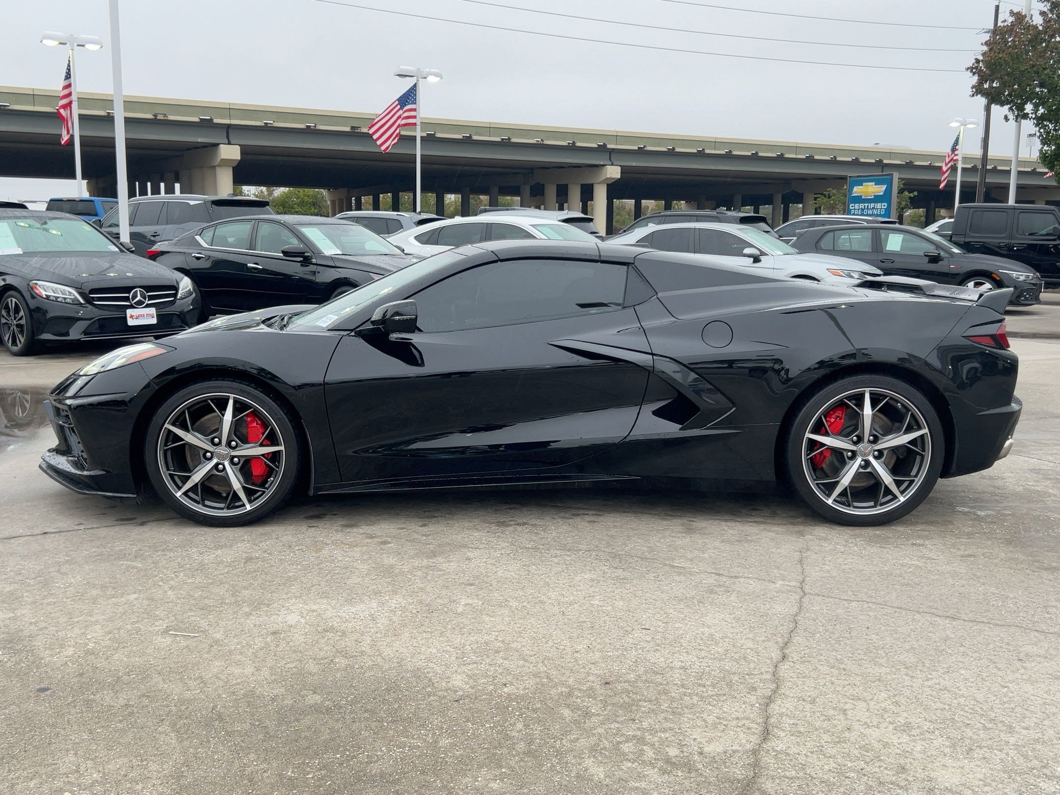 2023 Chevrolet Corvette Stingray 2LT photo 2