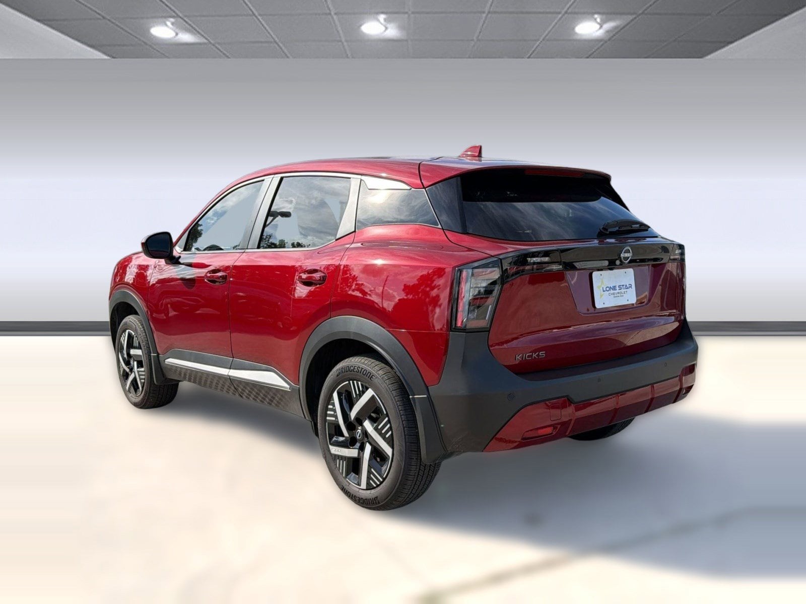 Kicks SV FWD SUV