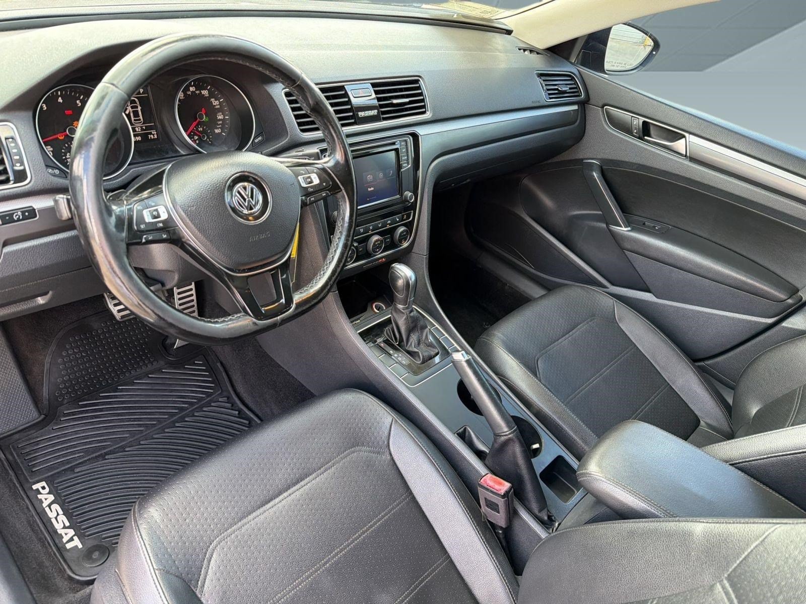 Passat 2.0T S Sedan