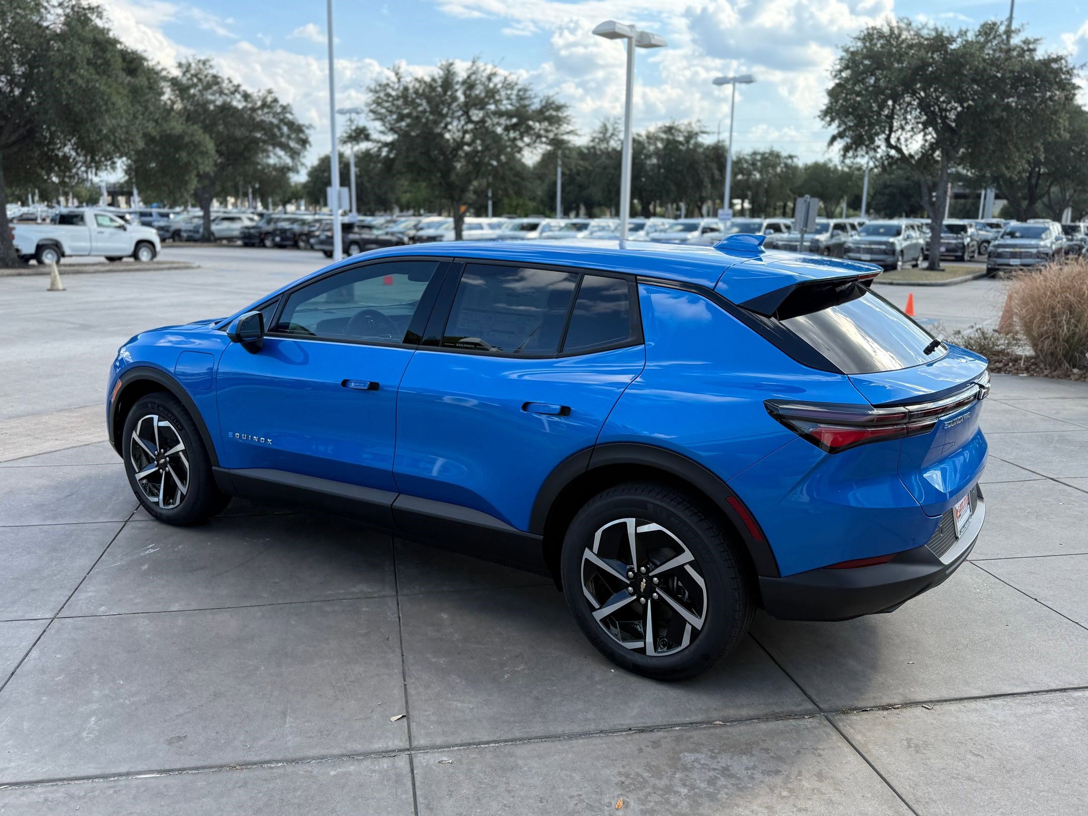 2026 Chevrolet Equinox EV 1LT photo 3