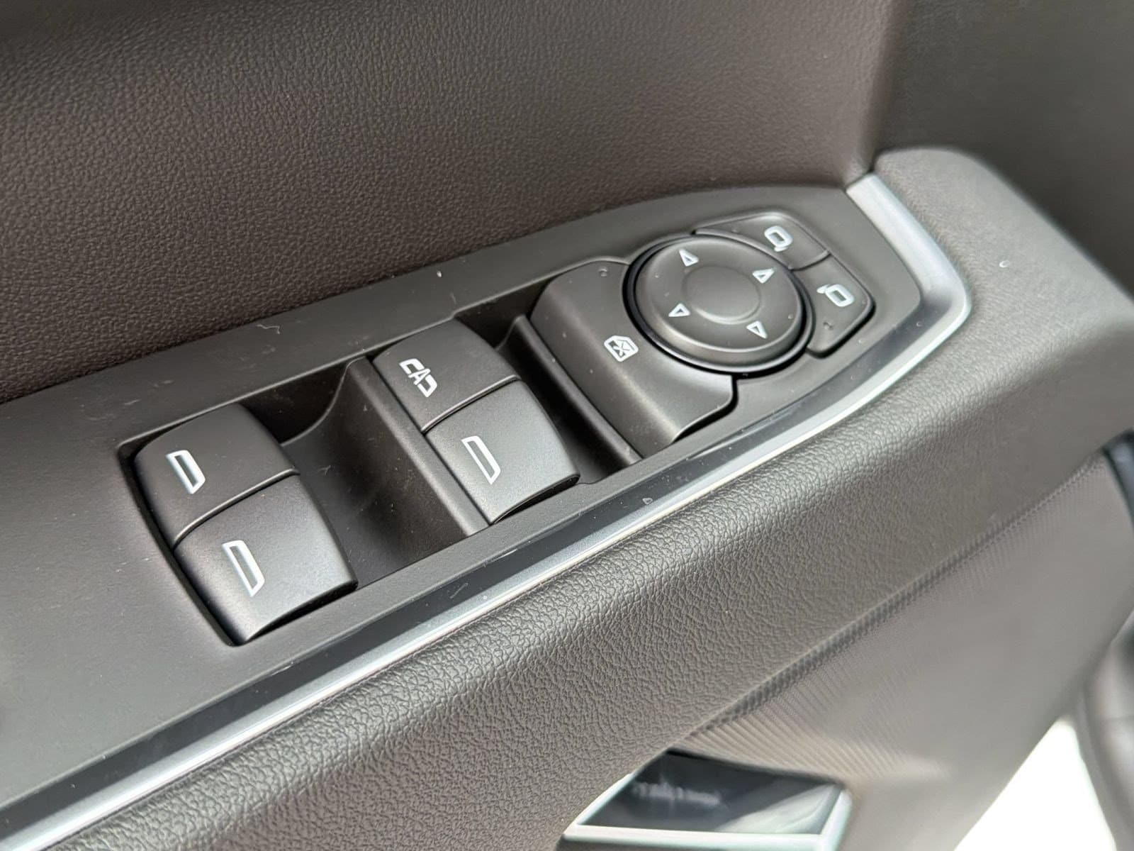 2026 Chevrolet Silverado 1500 LT - Photo 25