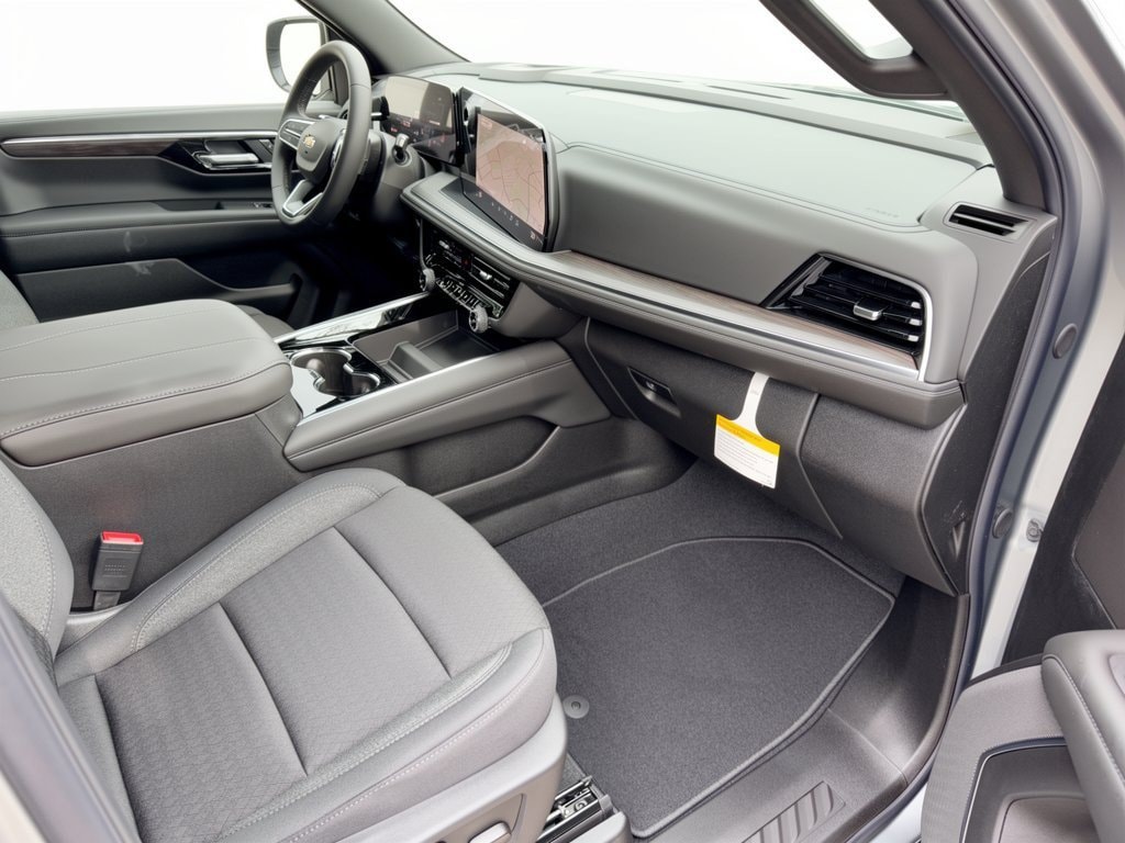 2026 Chevrolet Suburban LS - Photo 30