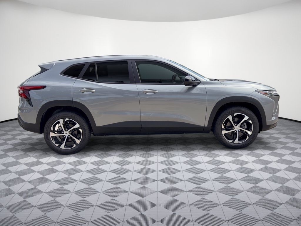 2026 Chevrolet Trax RS - Photo 8