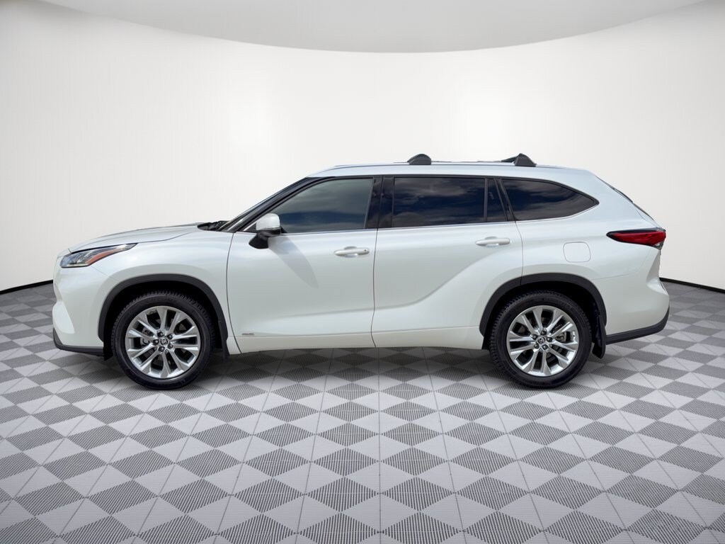 Used 2023 Toyota Highlander Hybrid Limited SUV