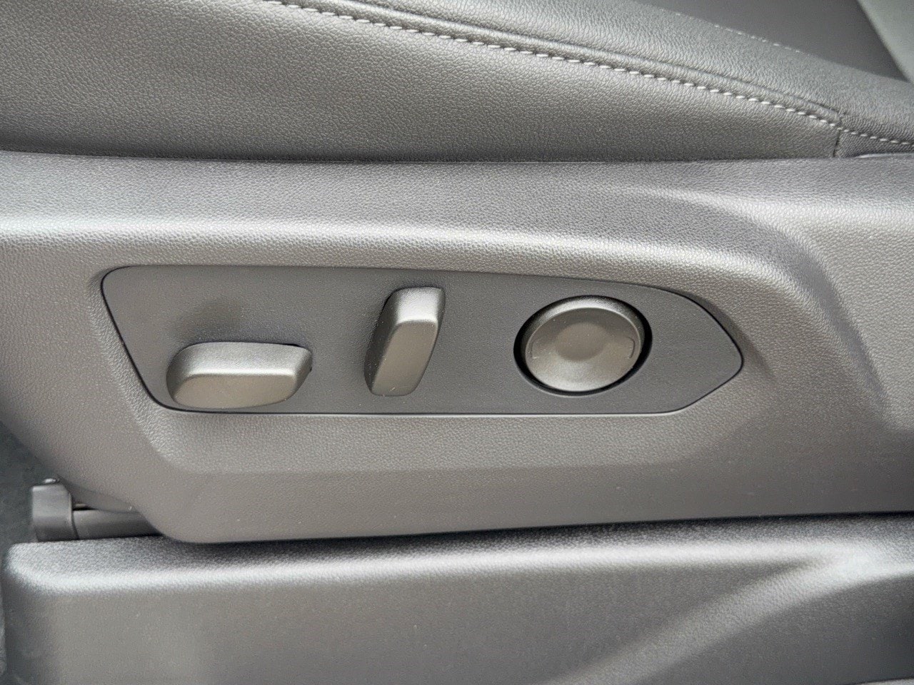 2026 Chevrolet Tahoe Z71 - Photo 16
