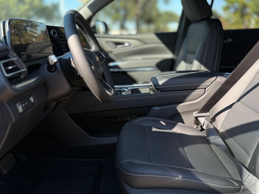 New 2026 Chevrolet Traverse LT SUV