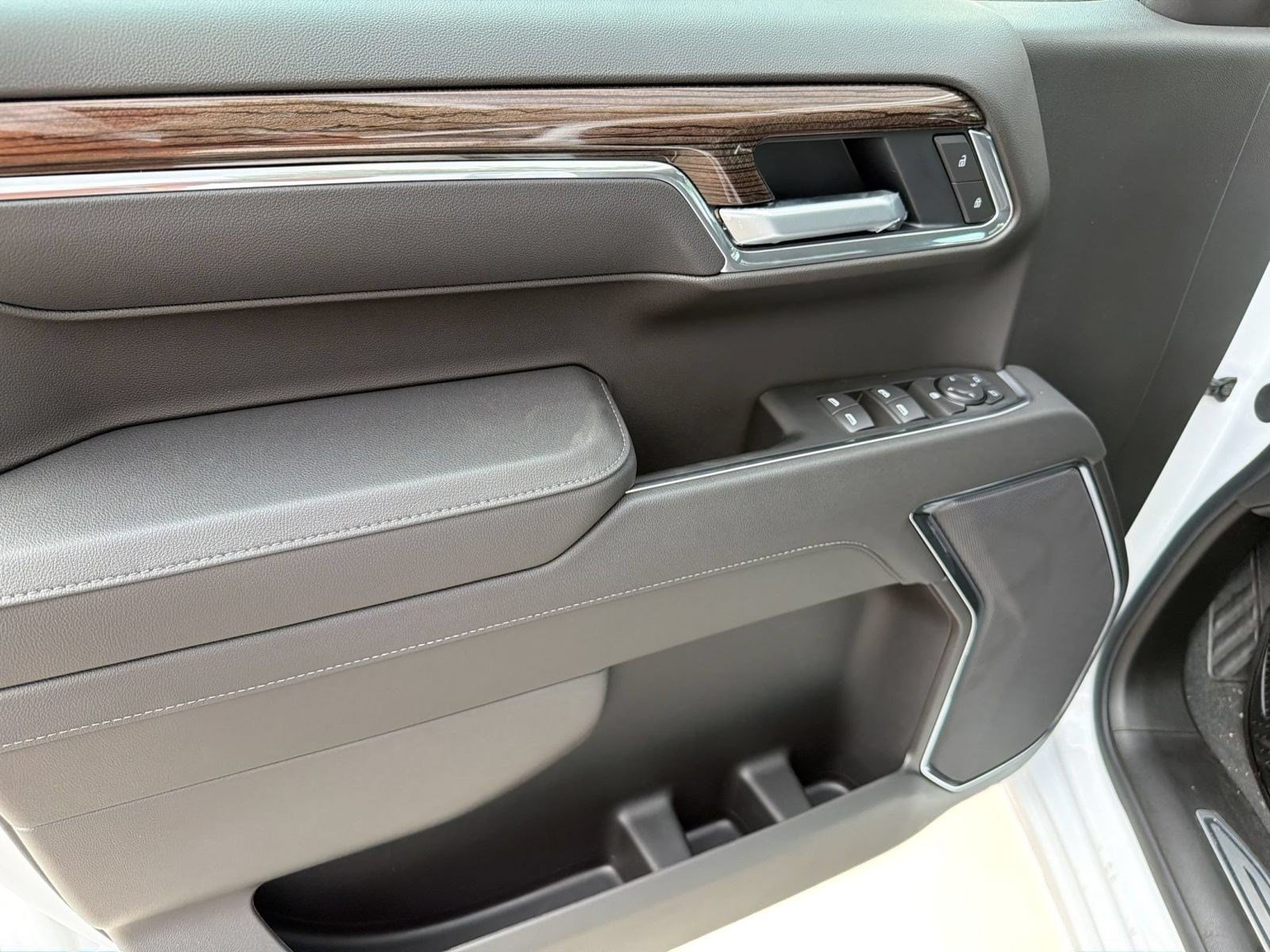 2026 Chevrolet Silverado 1500 LT - Photo 13