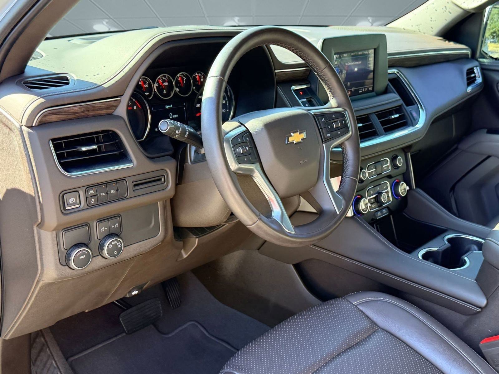 2023 Chevrolet Tahoe LS photo 3