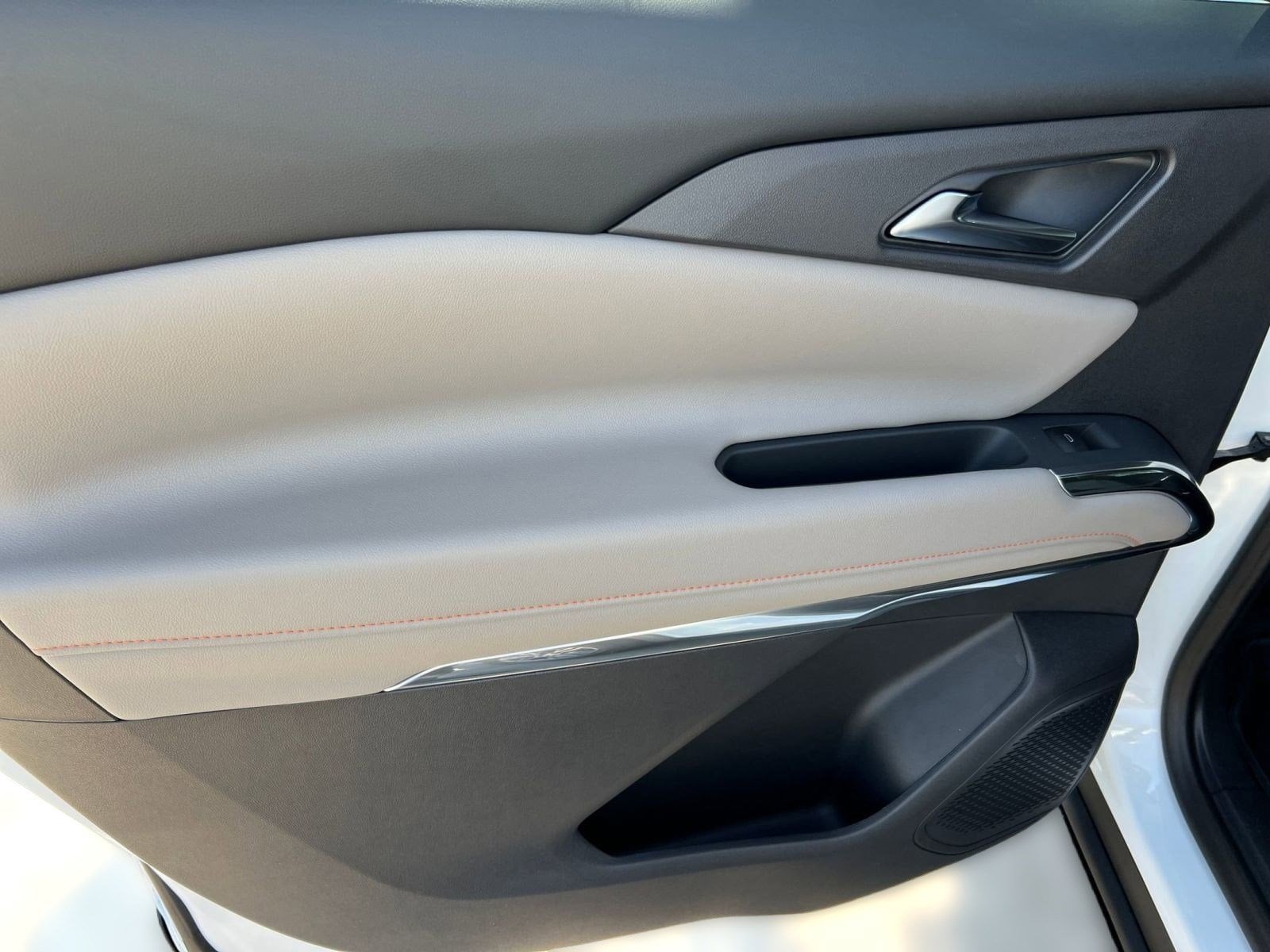 2026 Chevrolet Traverse LT - Photo 19