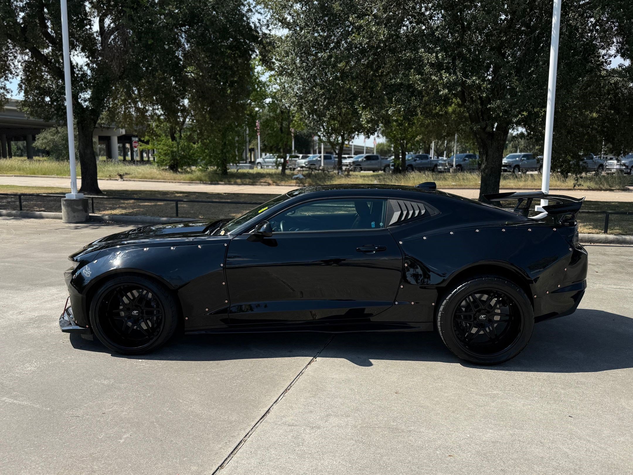 2020 Chevrolet Camaro 2SS photo 2