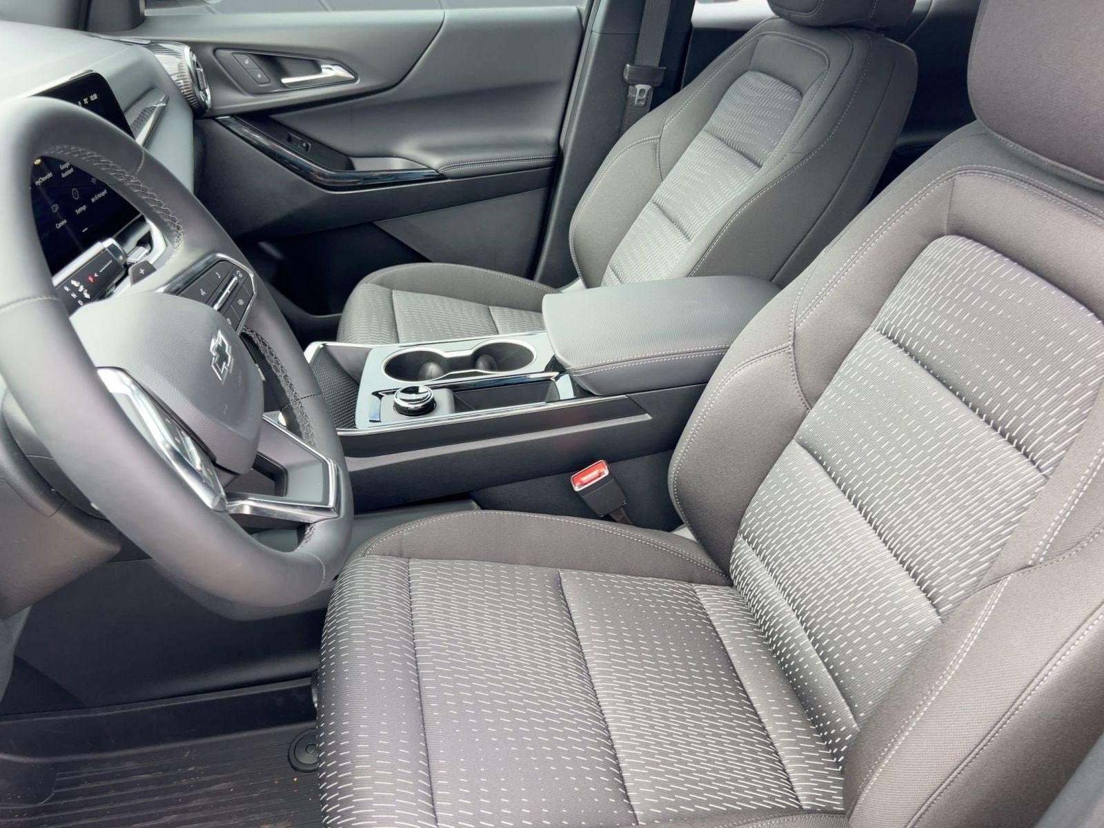 2026 Chevrolet Equinox LT - Photo 23