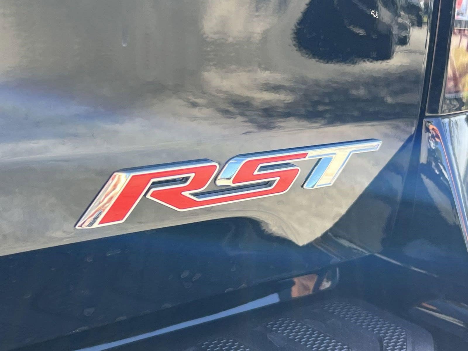 2024 Chevrolet Silverado EV RST - Photo 22