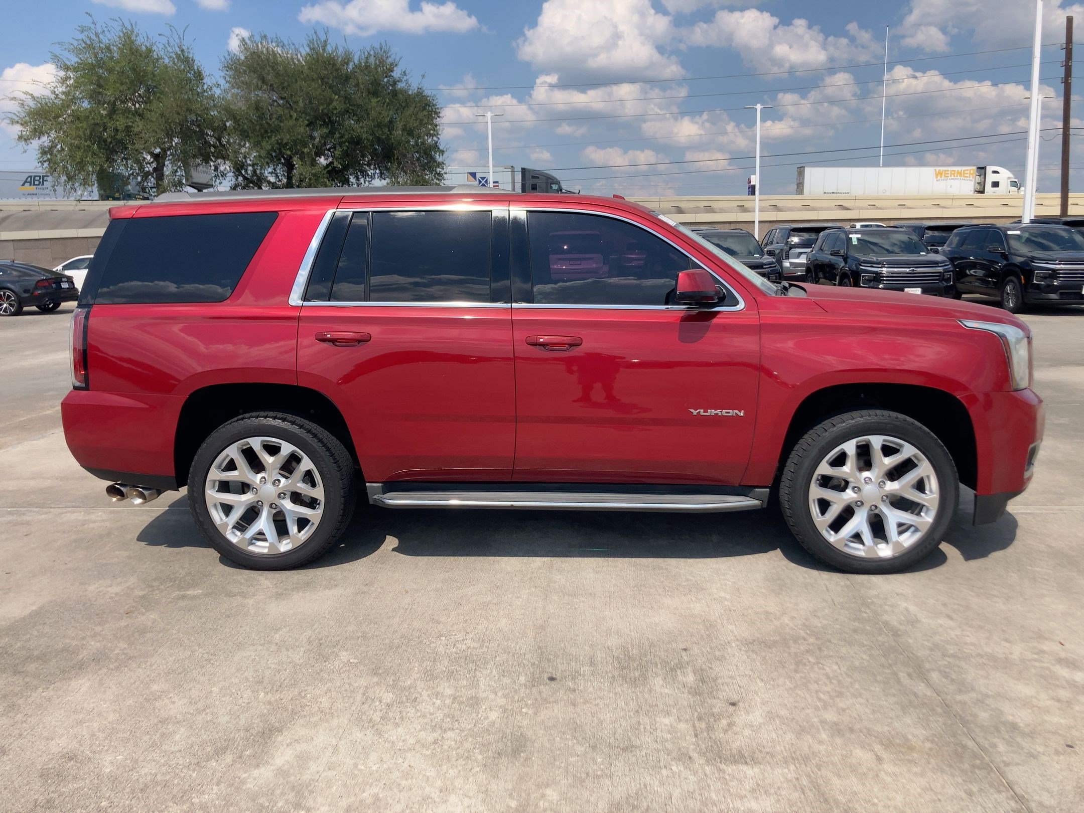 2015 Gmc Yukon SLT photo 3
