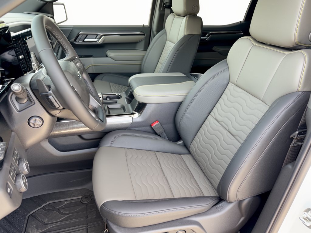 2026 Chevrolet Silverado 1500 ZR2 - Photo 5
