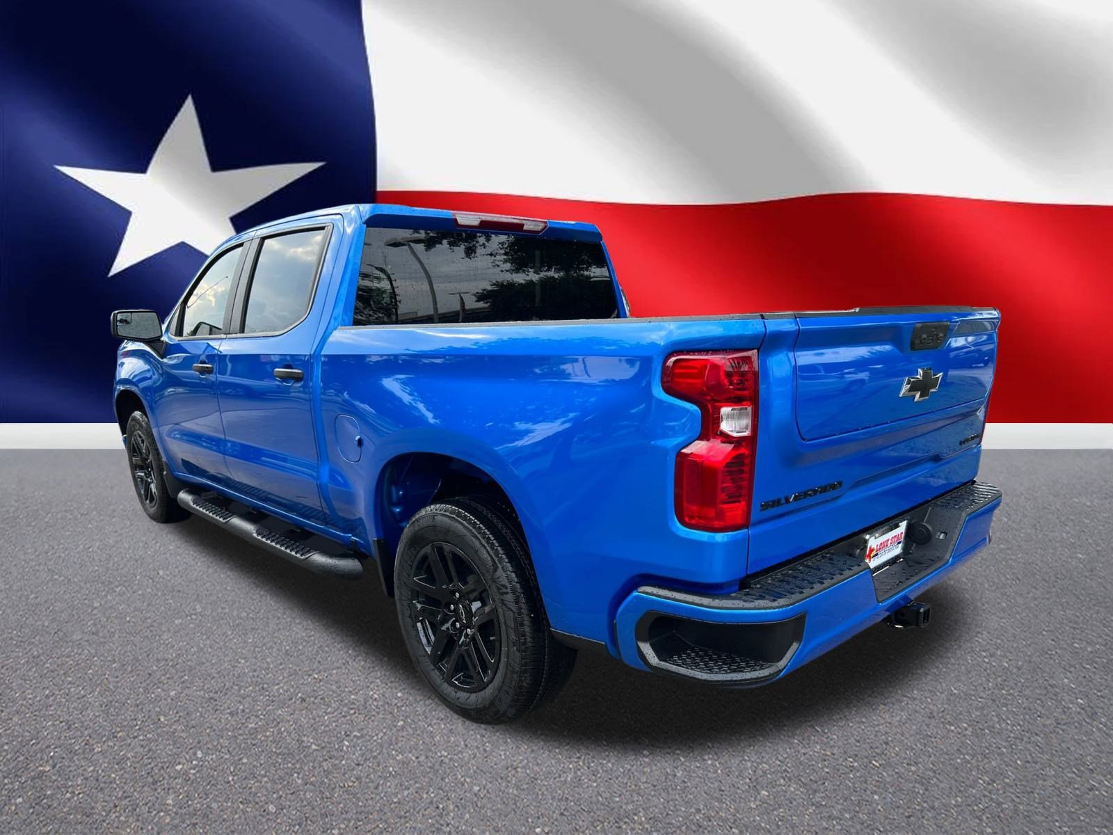 2026 Chevrolet Silverado 1500 Custom photo 3