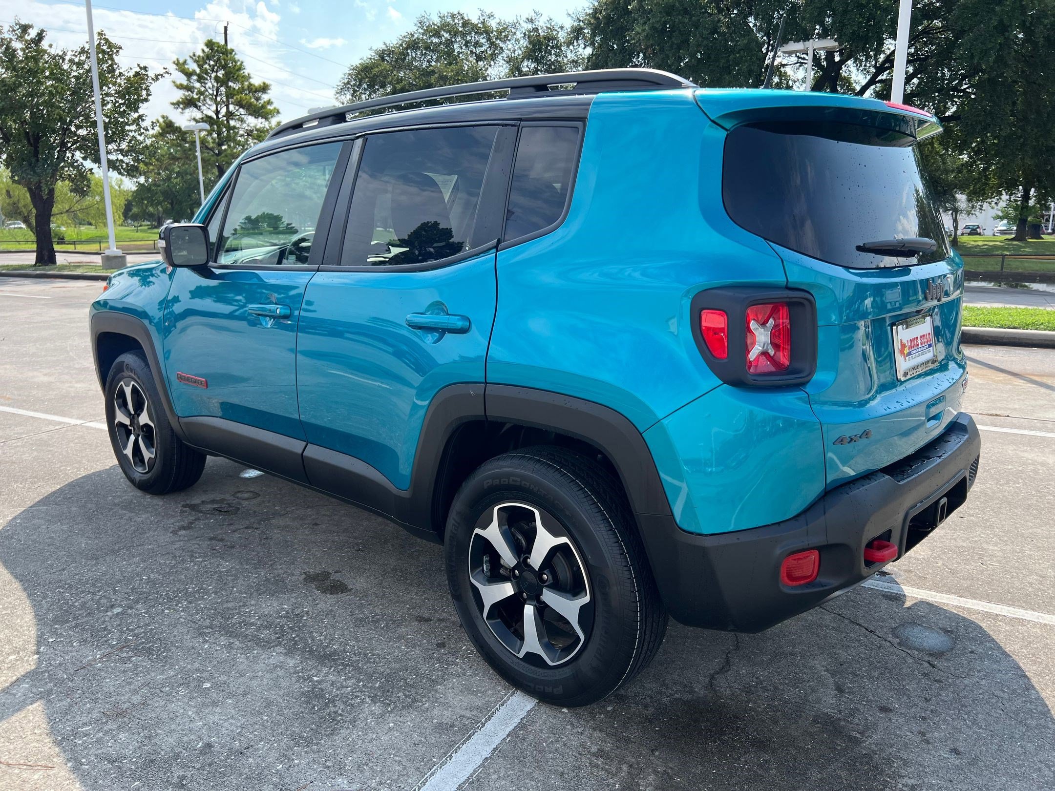 2022 Jeep Renegade Trailhawk photo 2