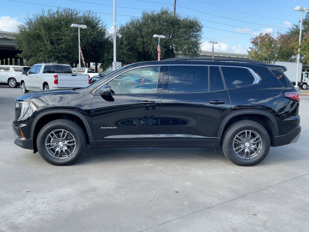 Used 2025 GMC Acadia Elevation SUV