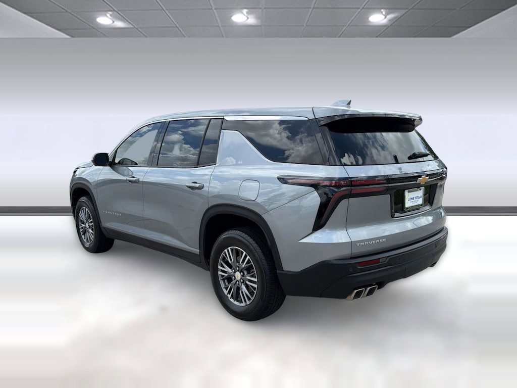Used 2024 Chevrolet Traverse LS SUV