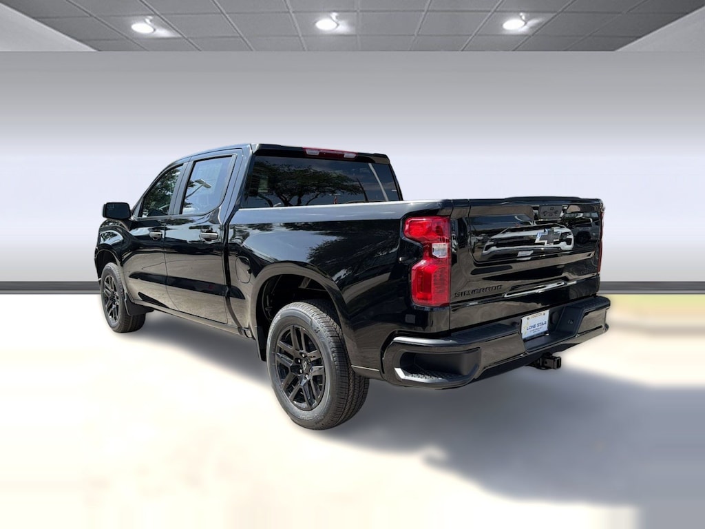 New 2026 Chevrolet Silverado 1500 Custom Truck