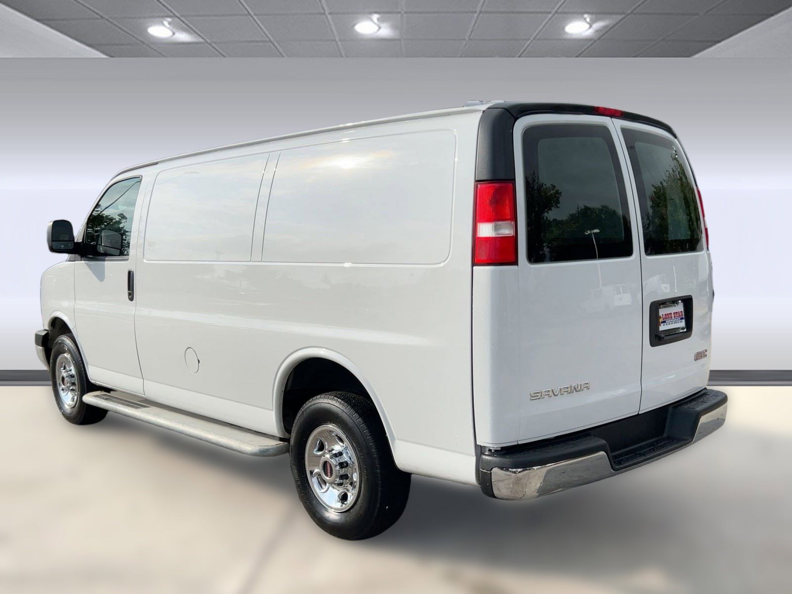 2024 Gmc Savana Cargo 2500 photo 3