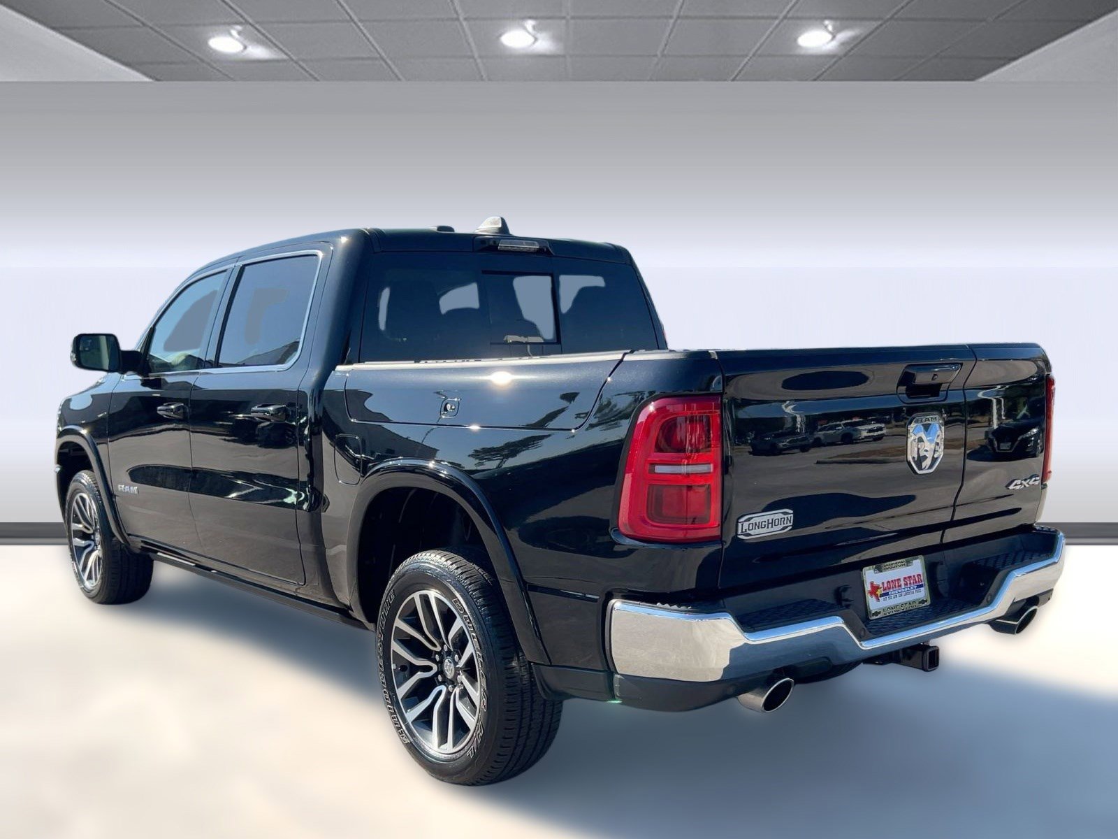 2025 Ram 1500 Longhorn photo 3