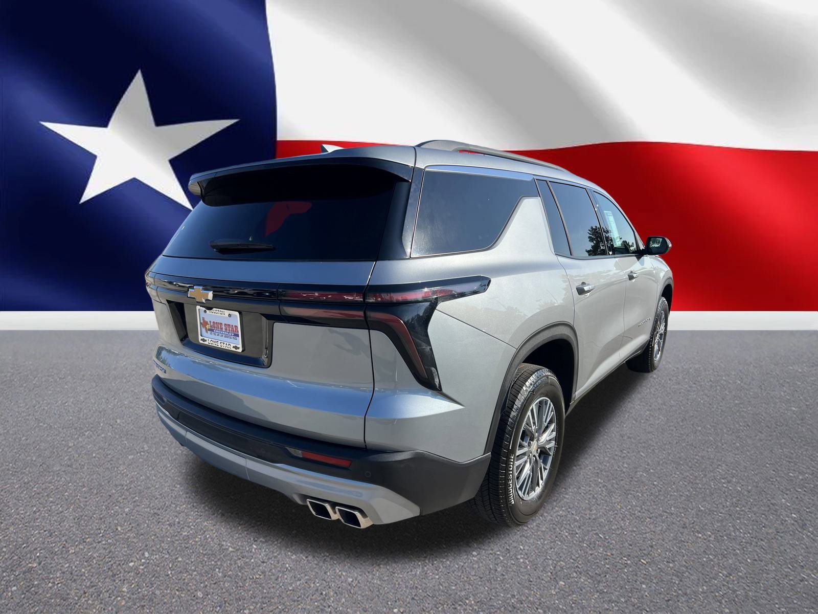 2025 Chevrolet Traverse photo 2