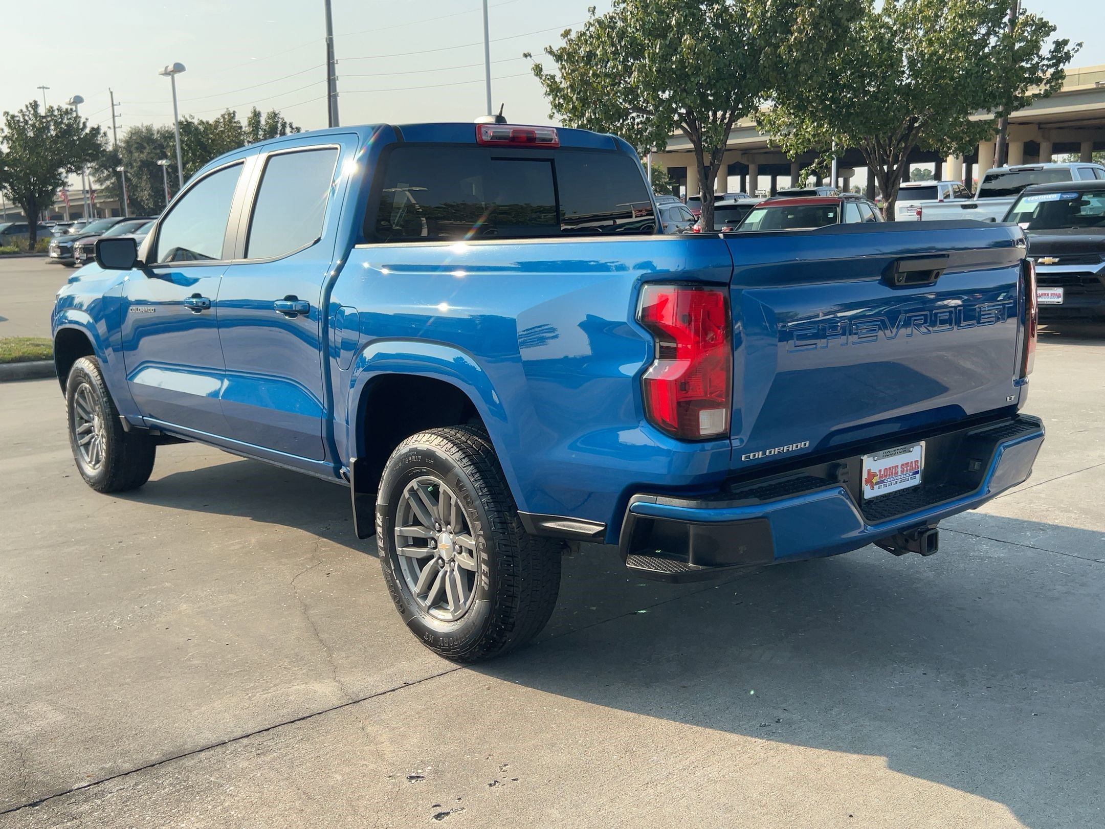 2024 Chevrolet Colorado LT photo 3