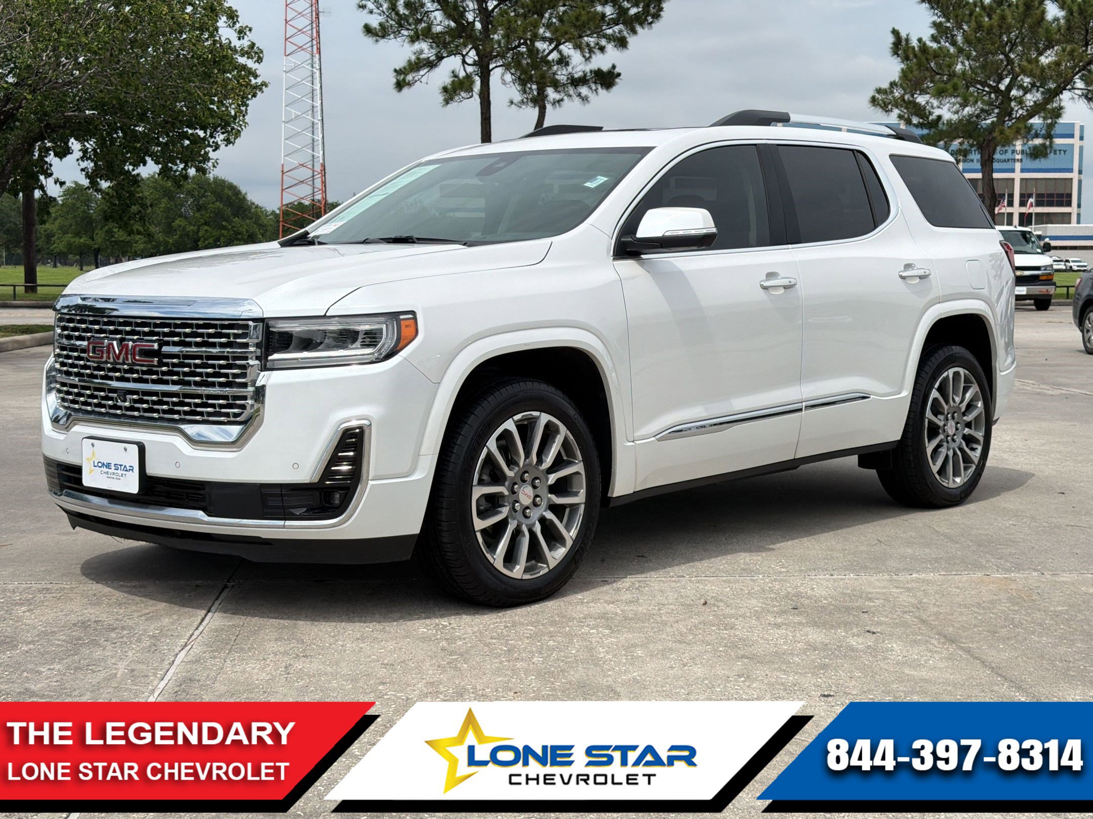 2023 GMC Acadia Denali FWD's photo