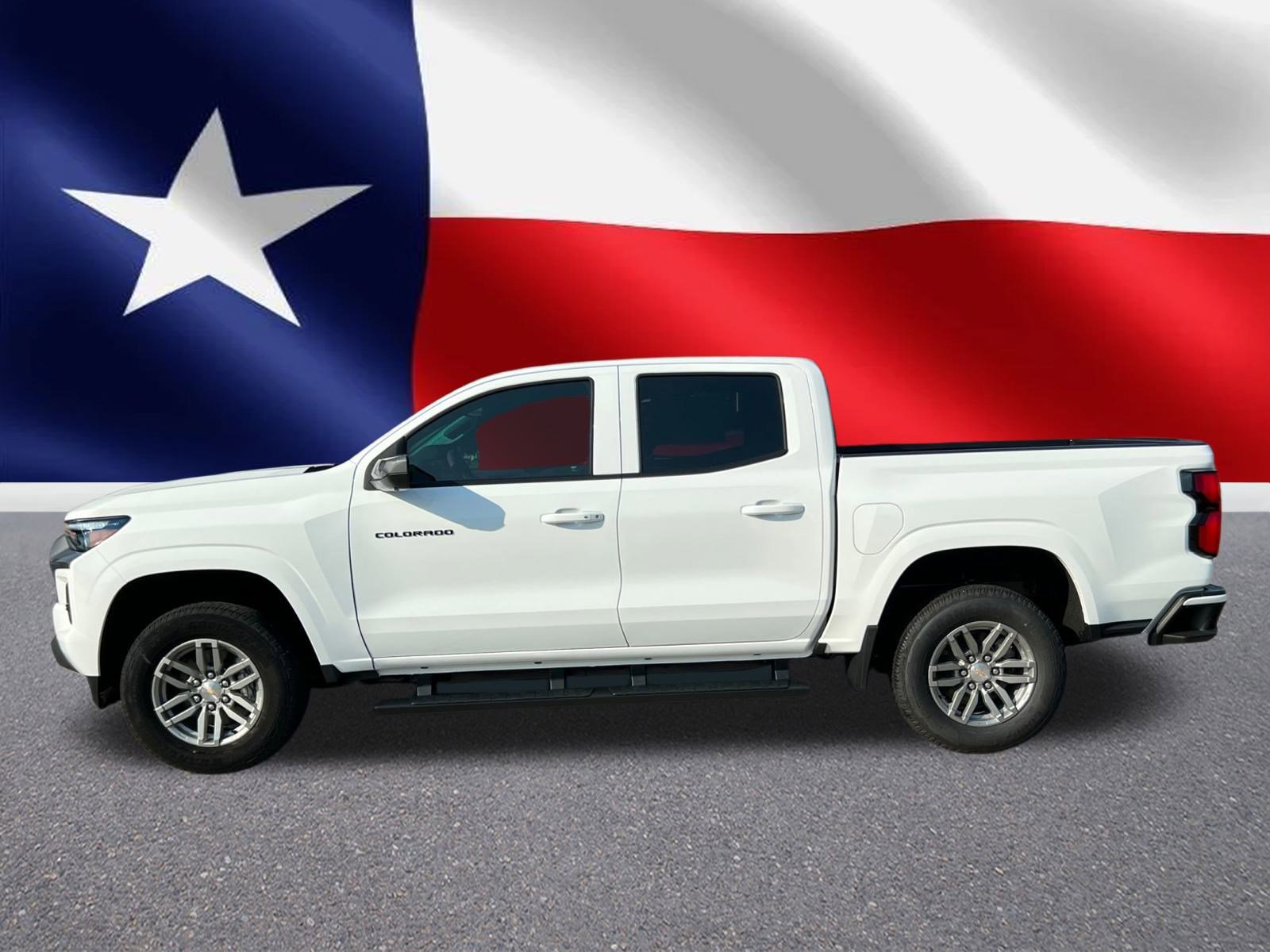 2026 Chevrolet Colorado LT photo 2
