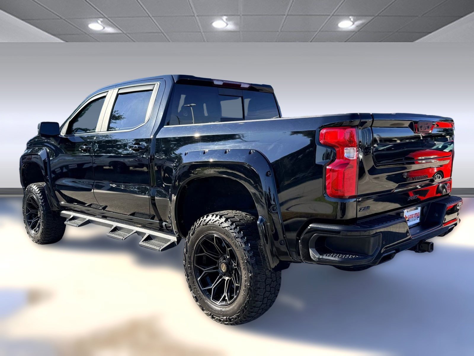 2023 Chevrolet Silverado 1500 RST photo 3