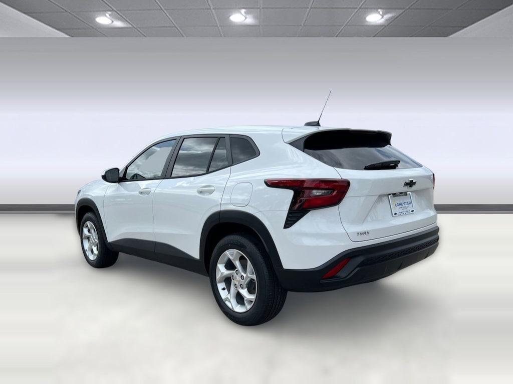 New 2026 Chevrolet Trax LS SUV