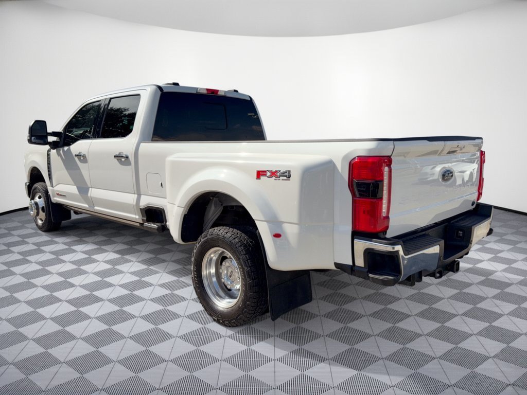 Used 2024 Ford F-350 Lariat Truck